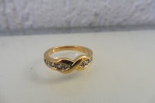 Bague Pierre Lang, Élégante