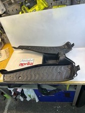 1 marche pied plancher aprilia