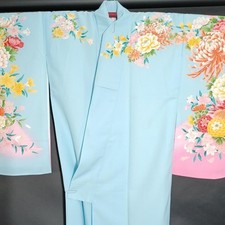 Kimono japonais bleu clair
