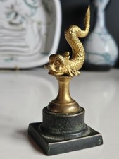 Petit Bronze Dore Dauphin Pied