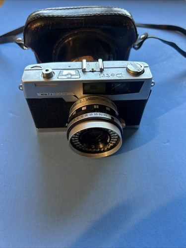 Petri 45mm 2 8 lens - ,
