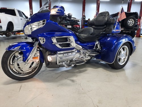 2005 honda gold - gold,