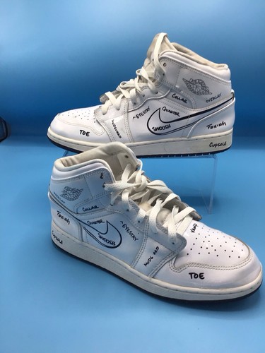 Nike air jordan mid - air,