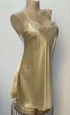 Nuisette courte 100% soie de