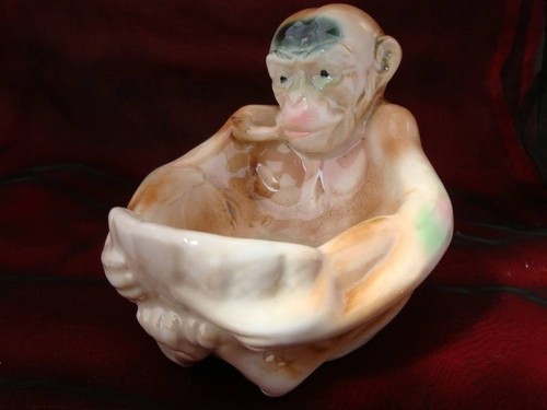 Coupelle figurine porte pipe - coupelle,