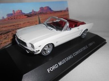 FORD MUSTANG CONVERTIBLE DE