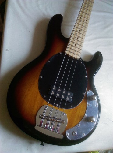 Guitare basse chapel couleur - basse,