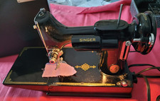 RARE VINTAGE 1950 FEATHERWEIGH SINGER 221K1 MINI SEWING MACHINE EF910463