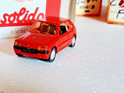 Solido peugeot 205 gti - 1/43,