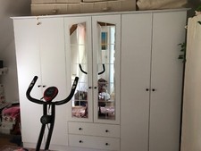 Grande(s) armoire(s) 6 portes