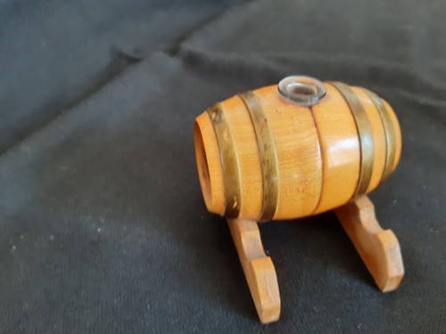 Encrier dans tonneau - , bois
