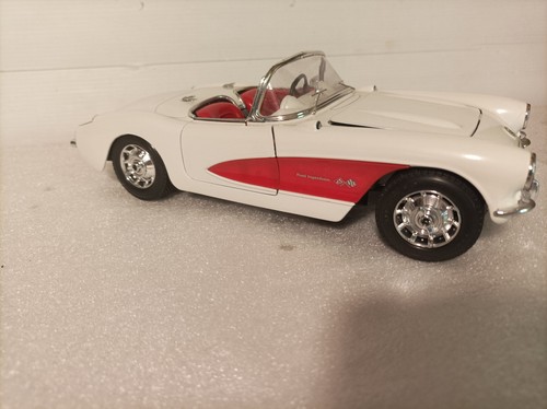 Chevrolet corvette - 1/18,