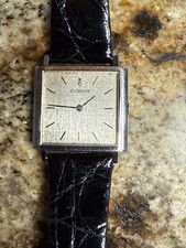 CORUM Square Watch 57155 Men new battery looks and runs great