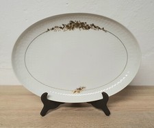 Assiette ovale en porcelaine