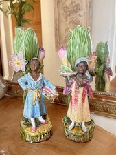 ONNAING  Paire de personnages