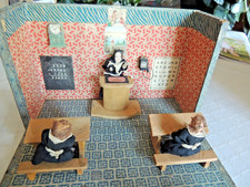 Rare petite école en coffret