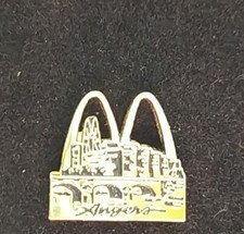 pin's pins MC DONALDS ANGERS mc do