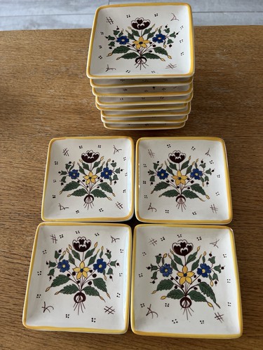 Assiettes carrées - 12,
