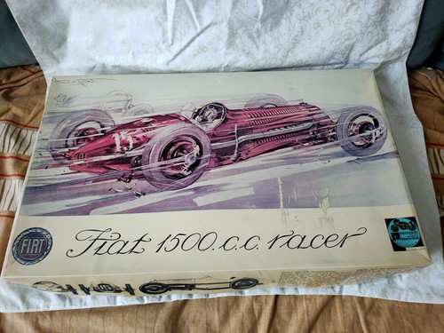 Jouet ancien tin toys fiat - tin,