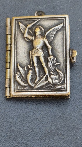 Bijou ancien pendentif - bijou, relique