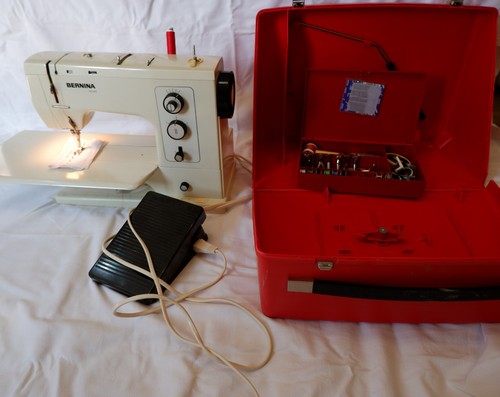 Bernina 830 sewing - , machine