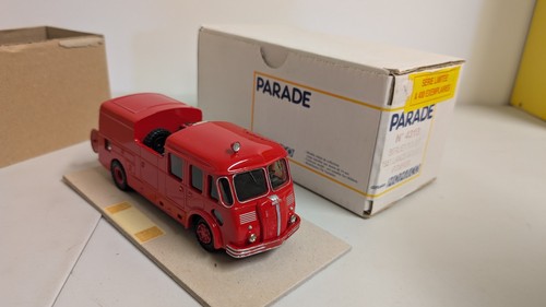 Parade camion pompier - 1/43,