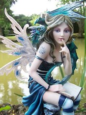 15312  GRANDE STATUETTE