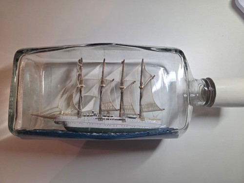 Navire verre dans - navire, une