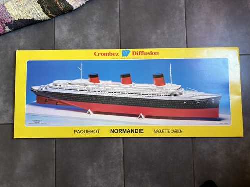Maquette bateau paquebot - maquette,