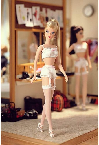 Silkstone barbie 2000 the - barbie, 2000,