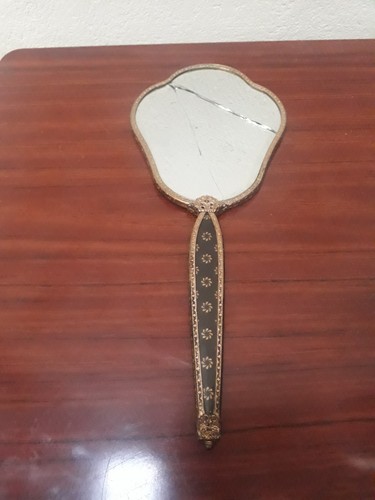 Ancien miroir face - a, main
