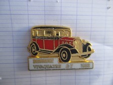 pin's old car Renault Vivaquatre G7 1933