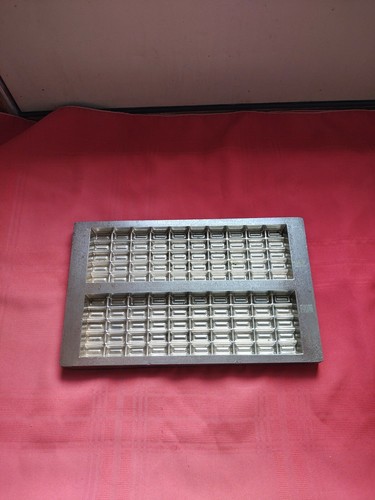 Vintage rare metal - rare, waffle