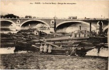 CPA Paris 12e Le Pont de Bercy Garage des remorqueurs (479029)
