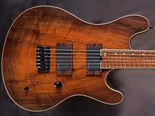 Guitare de Luthier, Idest 