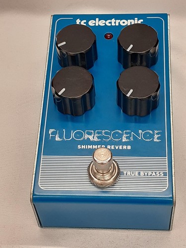 Electronic fuluorescence - electronic,