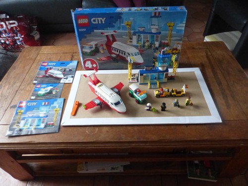 Lego set 60261 aéroport - lego,