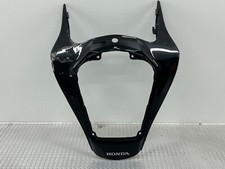 Cache carénage arrière capot