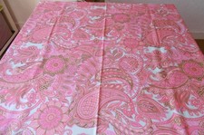 Nappe carrée 180x180 cm anti