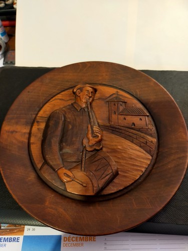 Assiette bois - en,