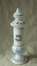 APOTHECARY PHARMACY POT AND OPALINE PIL OPPI**