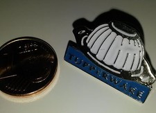 TUPPERWARE Advertising PIN PIN'S CHARLOTTE MOLD ENAMELED PORT AT COST PRICE