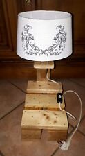 Superbe lampe de chevet/de table luminaire vintage fait avec bois de palette n°7