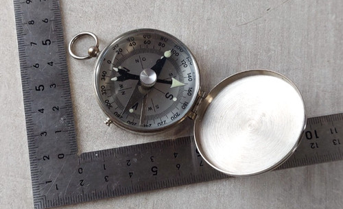 Ancienne boussole poche - de,