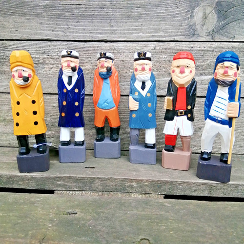Lot figurines en bois - 6,