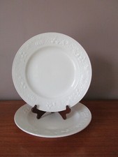 2 GRANDES ASSIETTES/ PLATS