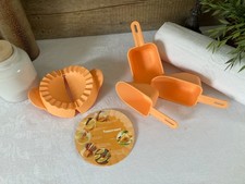 925⚜️ Moule à Chausson Party Tupperware + Lot de Cuillères Mesures Orange