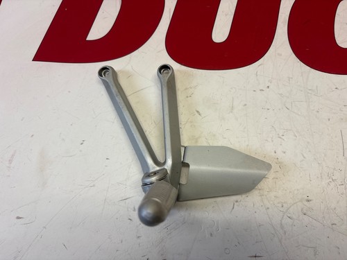 Ducati passager step pied