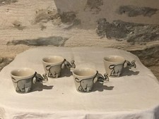 Série de 4 petites tasses à