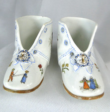 VERY NICE PAIR OF EARTHENWARE SHOES GENRE SARREGUEMINES 19th CHILDREN RICHARD SHOE